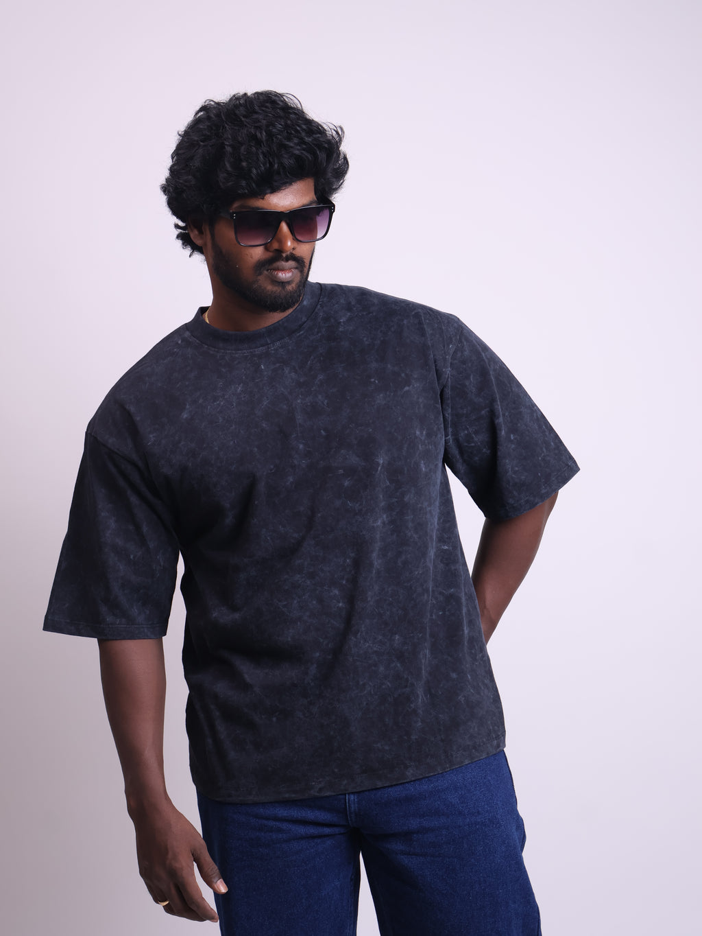 Optiq - Men's Oversized Tee Black
