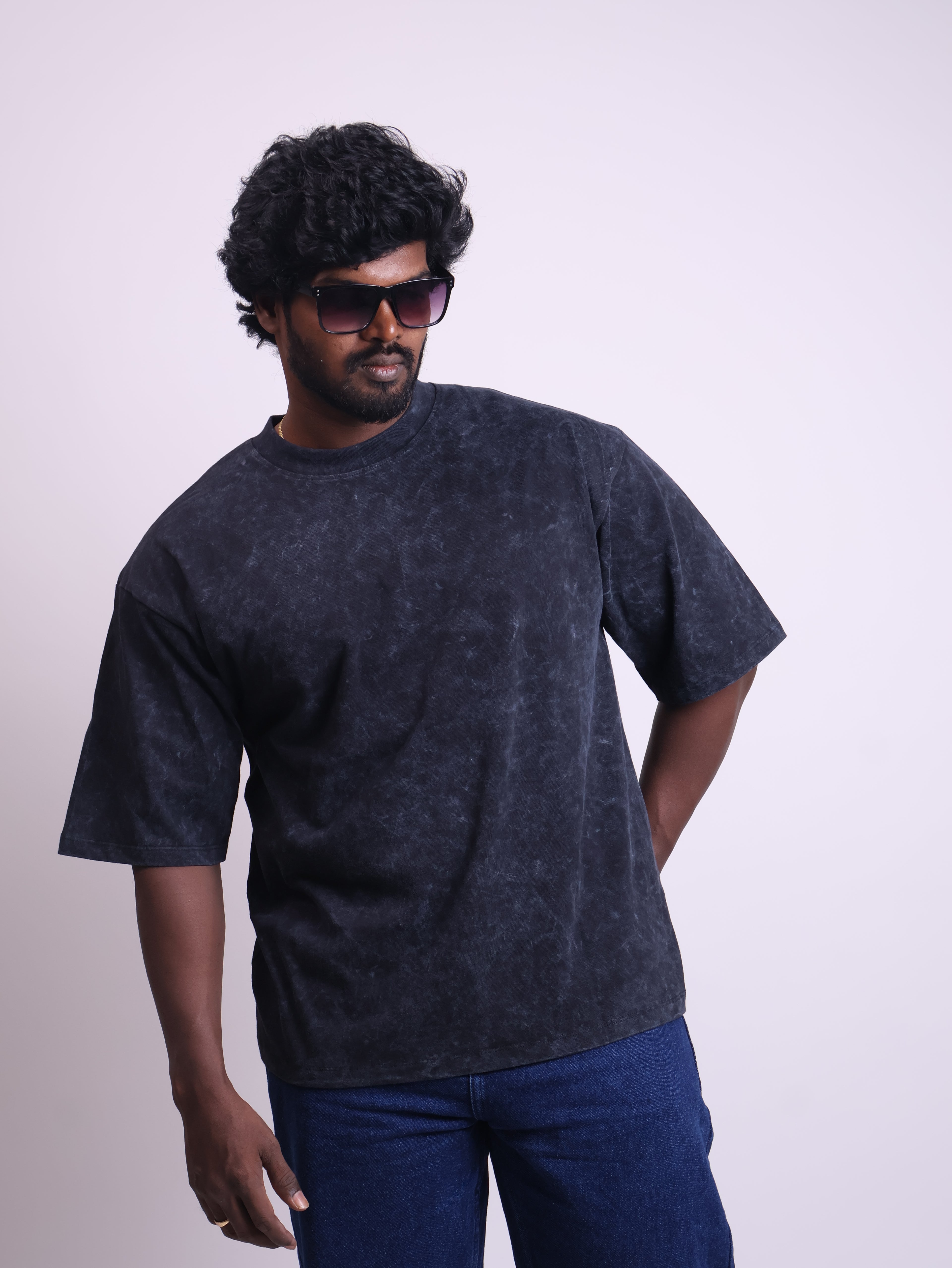 Optiq - Men's Oversized Tee Black